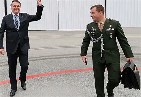 Exayudante de Bolsonaro respondió en Brasil a preguntas sobre joyas Prensa Latina