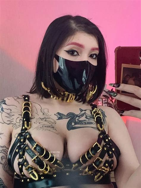 Shine Bright In Latex And Harness Nudes Shinyporn Nude Pics Org