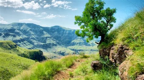 Travel Tip Of The Day: Where To Go Hiking In Lesotho | AFKTravel