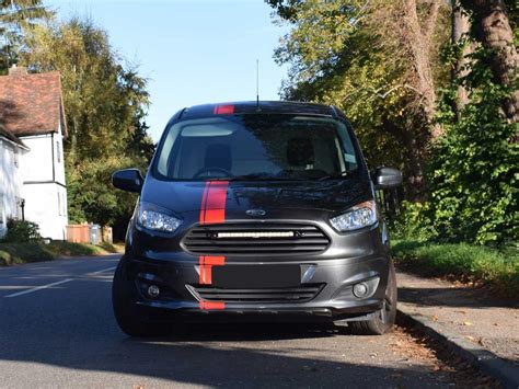 Ford Transit Courier Kit De Montage Sur Calandre Rs Diffusion