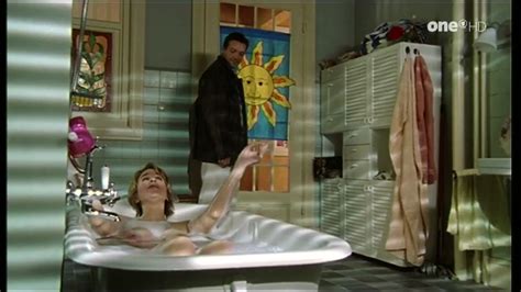 Naked Bettina Kupfer In Drei Mit Herz Irrungen Und Wirrungen