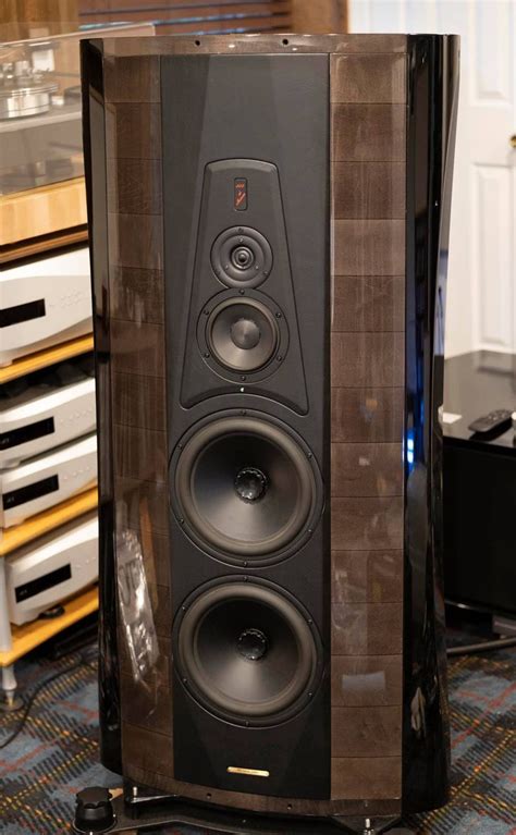 Sonus Faber Stradivari High End Audio Design