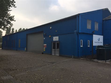 contact hunter brand