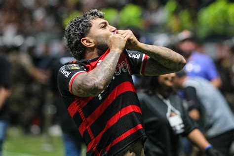 Flamengo E Gabigol J Combinam Detalhes Para Despedida Oficial