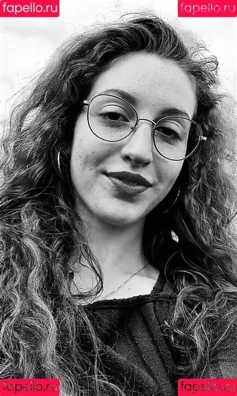 Leaks Nude Lavínia Tiburski Onlyfans Photo Gallery Fapello ru