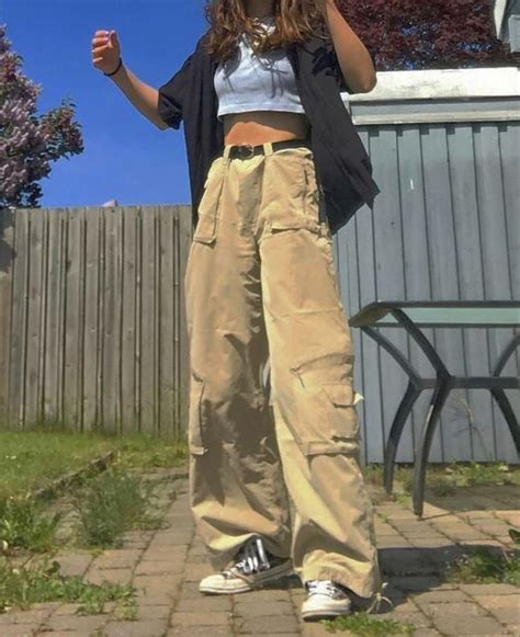 Tops To Wear With Baggy Cargo Pants