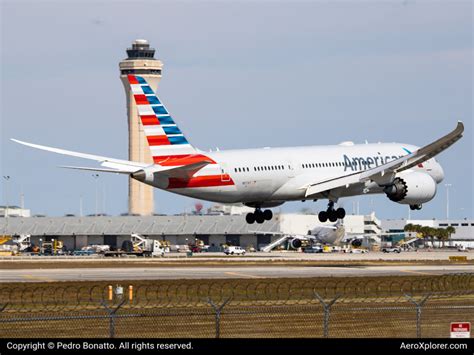 N Ay American Airlines Boeing By Pedro Bonatto Aeroxplorer