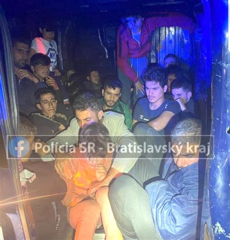 Viac Ako Dve Desiatky Migrantov Na Pezinskej Babe
