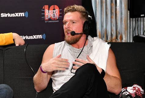 Pat Mcafee Joins Espns ‘college Gameday As Full Time Analyst The