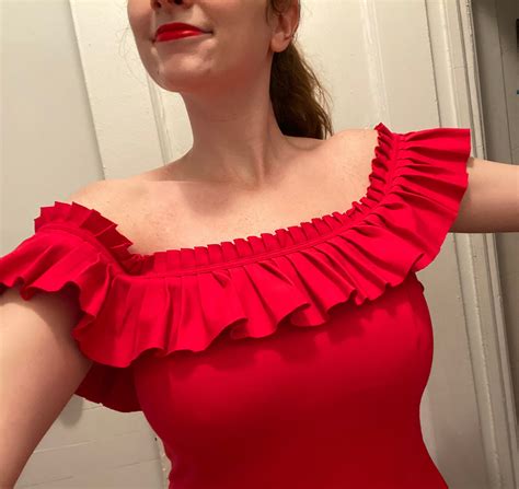 I M A 34DDD Tried Boob Tape It Lasted Hours And Lifted Like A Bra Just Don T Make My