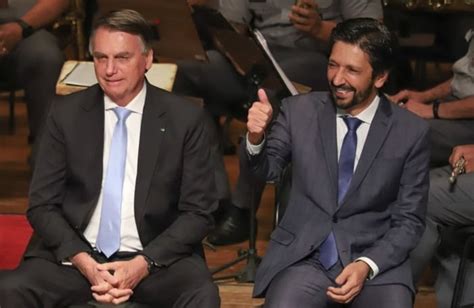 O zero a zero de Bolsonaro e a goleada de Tarcísio em vitória de Nunes