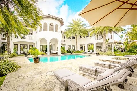 Airbnb Mansions in Miami: 24 Luxury Villa Vacation Rentals in FL