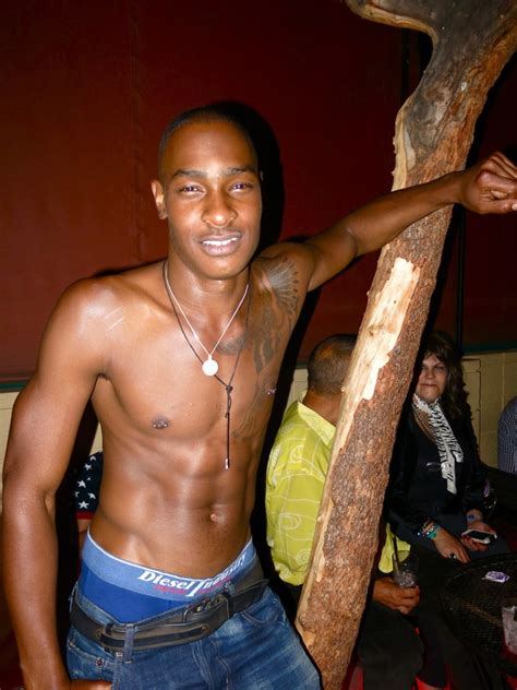 Tyson Gay Porn Image