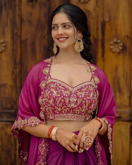 Diksha Sharma Top Hot Pics And Photo