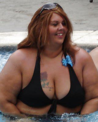 Bbw In Public In Bikinis Or Non Fitting Clothes Porn Pictures XXX Photos Sex Images 544722