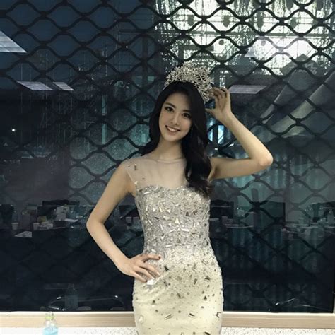 S Th T Ph A Sau Nhan S C M Mi U C A Hot Girl Bikini