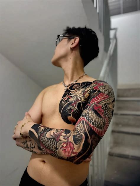 goi    hinh xam nhat  kin tay  tuong nam