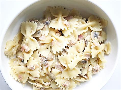 Receta De Farfalle A La Carbonara Al Estilo Italiano