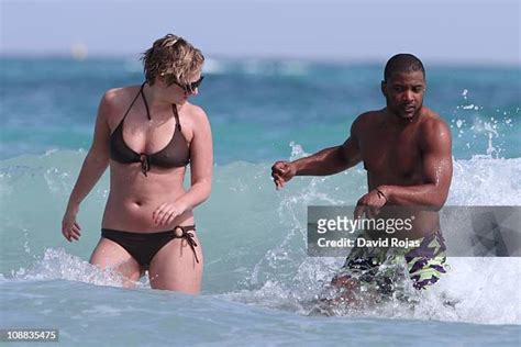 Hot Sexy Chloe Gill Bikini Pics