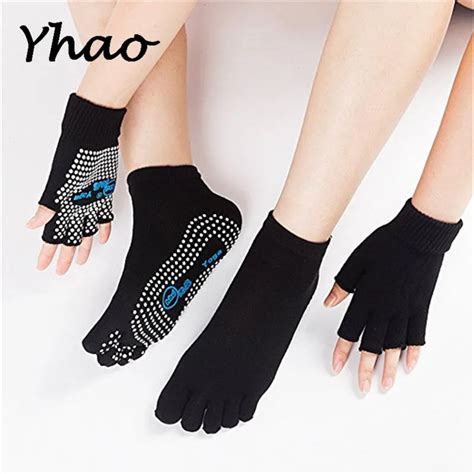 Yhao Brand High Quality Womens Yoga Socks And Gloves Set With Grip Skid