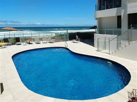Dorchester On The Beach Hotel Lodging At Gold Coast
