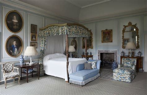 Habitually Chic® » Badminton House | Interior, Country house hotels, Beautiful bedrooms