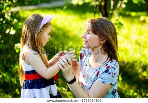 Portrait Beautiful Blonde Women Mother Daughte Images Stock Photos D Objects Vectors