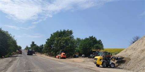 На Вінниччині ремонтують автодорогу М-21 - МІСТО