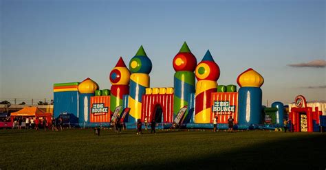 Dewayne Bevil On Twitter RT TravelFLA Worlds Largest Bounce House