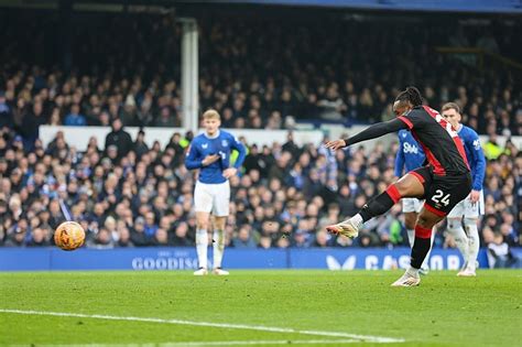 FA Cup Antoine Semenyo Scores In AFC Bournemouth S Win At Everton