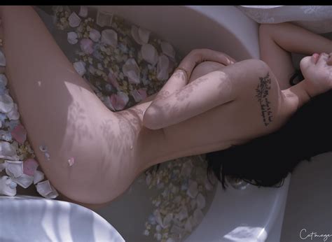 Ảnh Gái Xinh Khỏa Thân Hot girl khoe thân không che