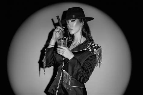 Vivienneruth On Live Sex Cam Webcam Chat Rabbitscams