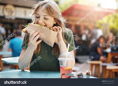Hungry Freckled Blonde Girl Eating Taco Stock Photo 663634063 Shutterstock