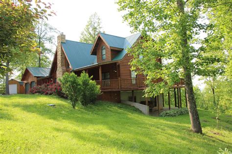 Stunning Log Home In Central Ky On Acres Mountain Property For