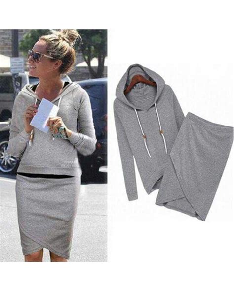 Pin by Nadia on Outfit | Knit outfit winter, Sweatshirts skirt, Womens ...