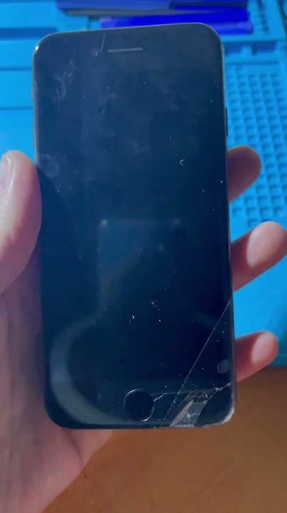 Замена дисплея на iPhone SE 2020 #repair #lcd #ремонт #apple #iphone # ...