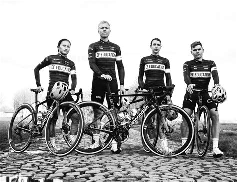 EF Education – Easy Post y su kit ‘vintage’ para el Tour de Flandes