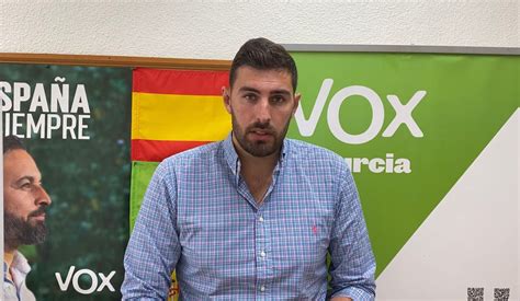 El GM VOX Murcia exige información sobre la polémica de las sillas del