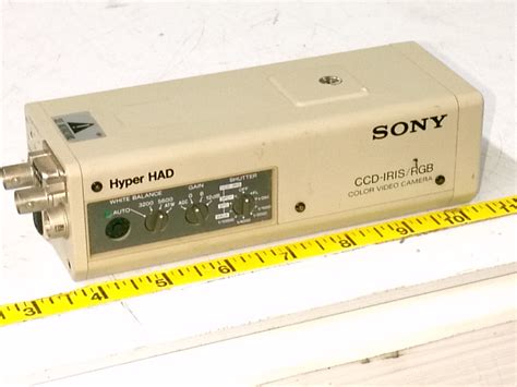 Sony DXC 151A Hyper Had Color CCD Camera Surveillance And Scientific