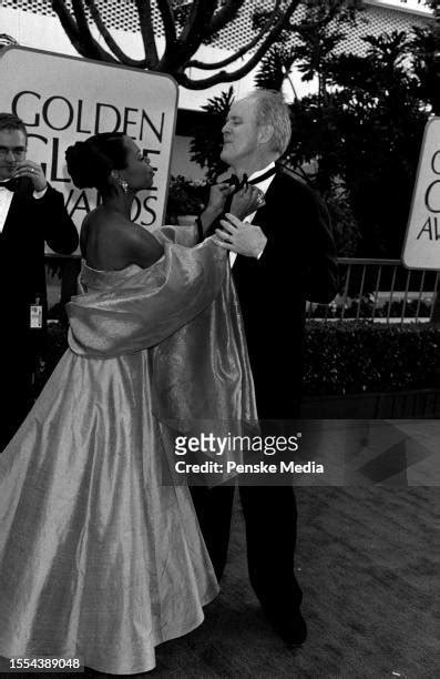 10 Hot Sexy Simbi Khali Bikini Pics