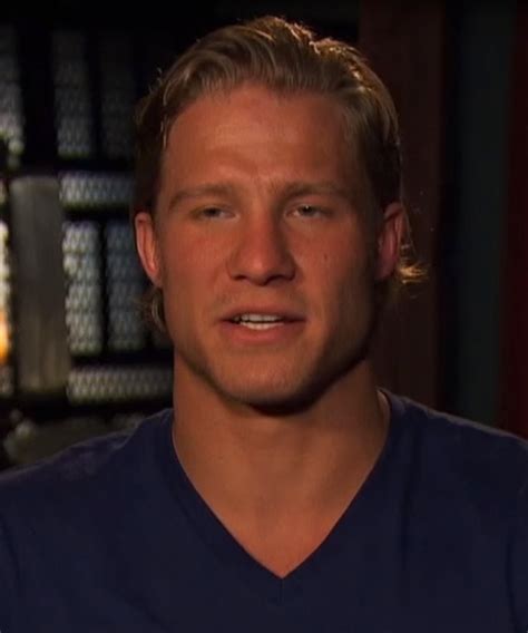 Zac Efron Gets Naked In An Awkward Moment