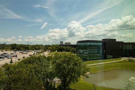 Hunter Hall | University of Houston-Clear Lake