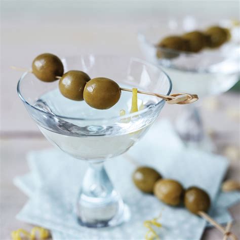 Classic martini recipe | easyFood