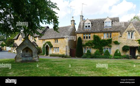 Slaughters Cotswolds High Resolution Stock Photography And Images Alamy