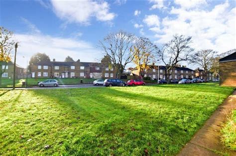 2 Bedroom Terraced House For Sale In Darnley Road Strood Rochester