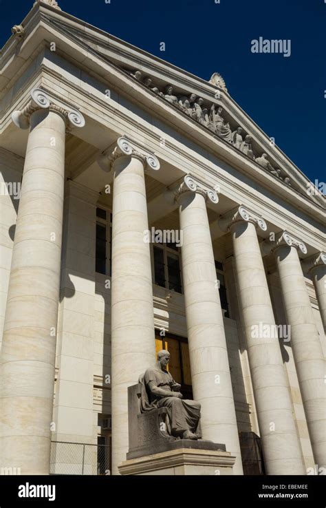 New Haven County Courthouse In Ct Stock Photo Alamy