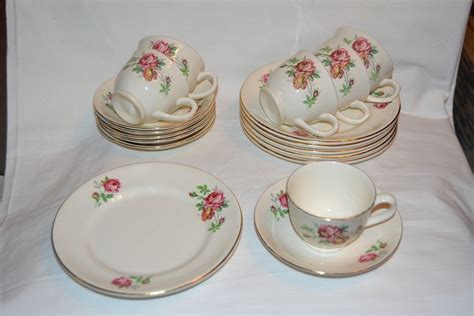 Se Produkter Som Liknar Sex Gamla Kaffekoppar Med Fat P Tradera