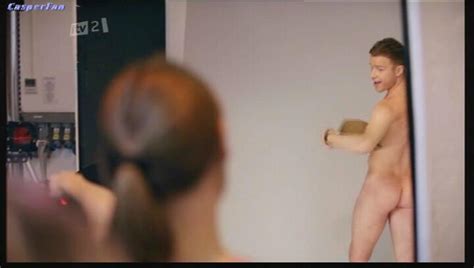 Casperfan Naked Famous Males