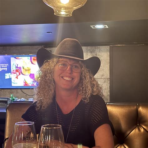 Professional Profile and Career Summary of Yves Simard 21