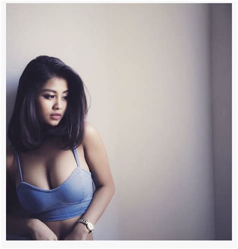 Bikini And Lingerie Models Foto Hot Dan Sexy Tania Ayu Siregar Mobile